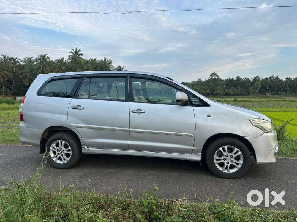 2012 Toyota Innova 2.5 Gx