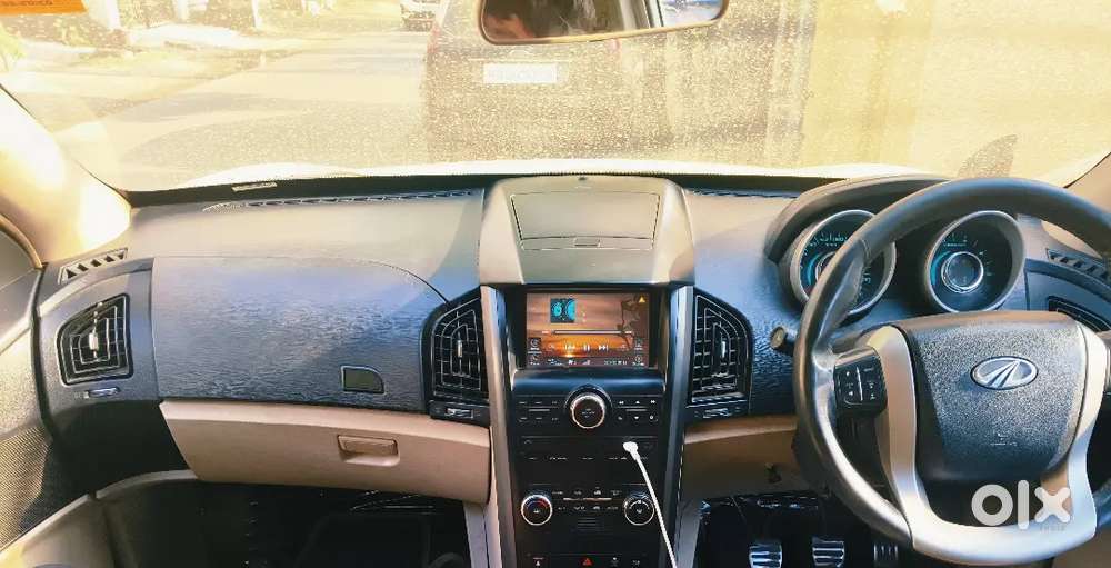 Mahindra Xuv500 2015