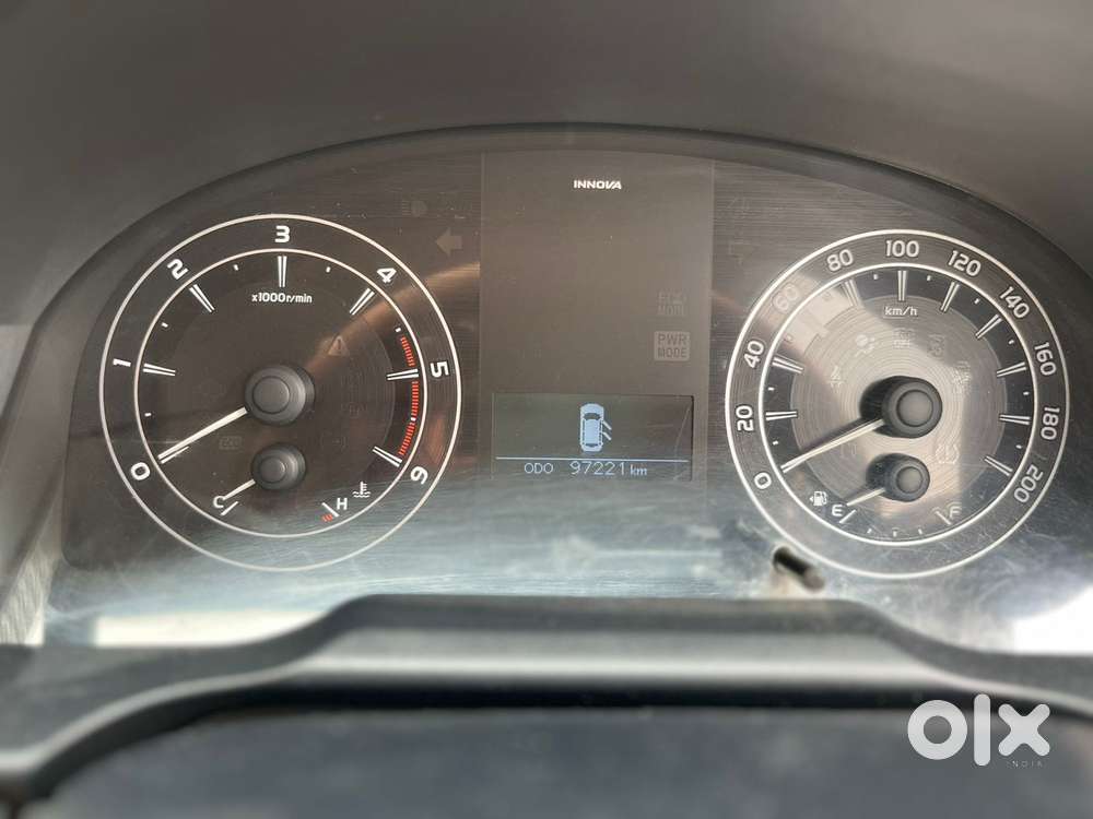 Toyota Innova Crysta 2.4 G Mt 8s, 2018, Diesel