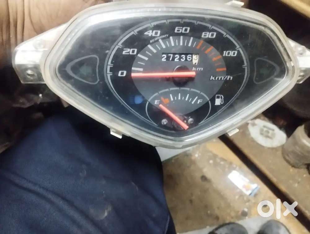 Maruti Dzire Ags 2000