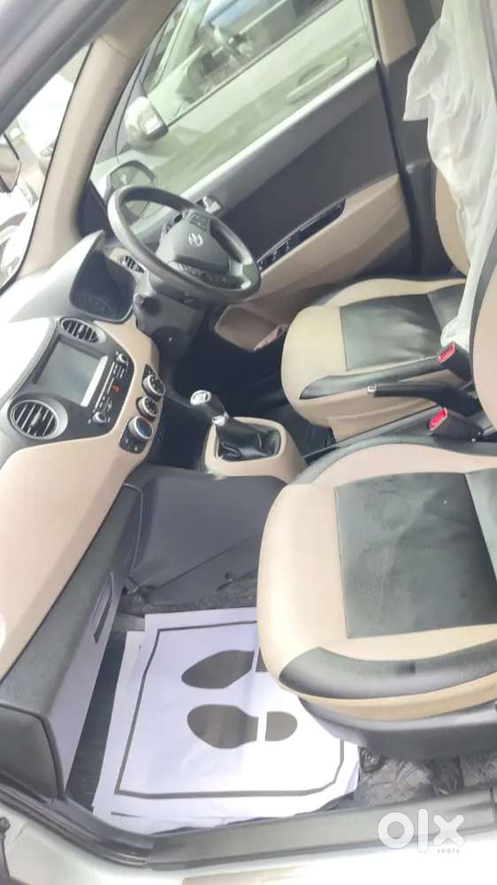 Hyundai I10 Sportz Petrol 2010