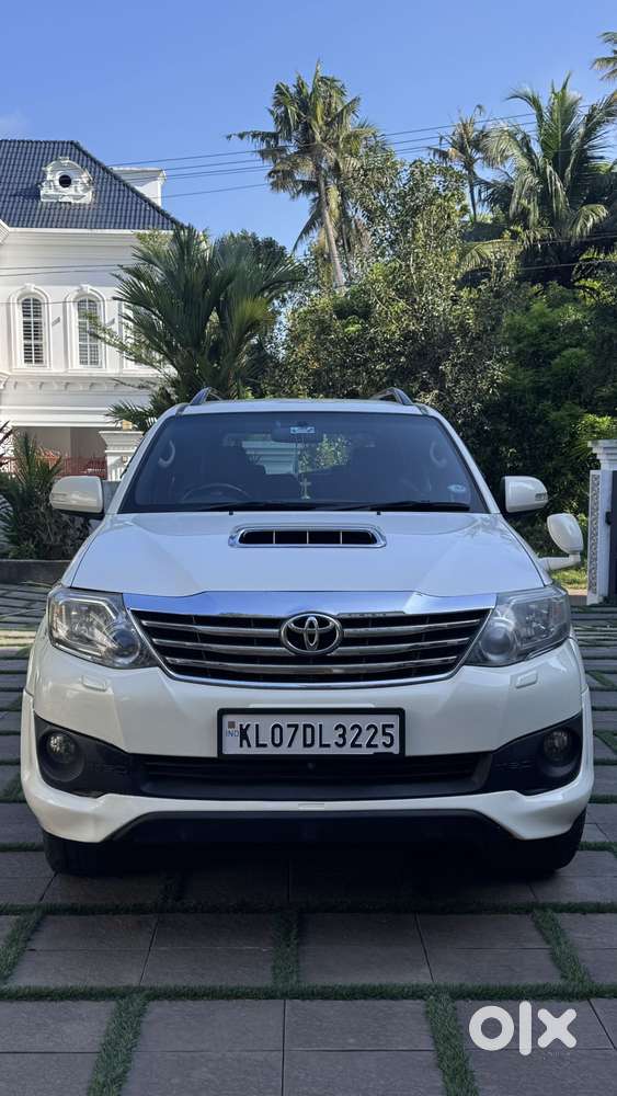 Toyota Fortuner 4x2 At, 2014, Diesel