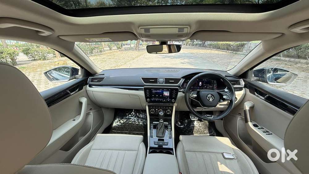 Skoda Superb 2.0 L&k Tsi At, 2022, Petrol
