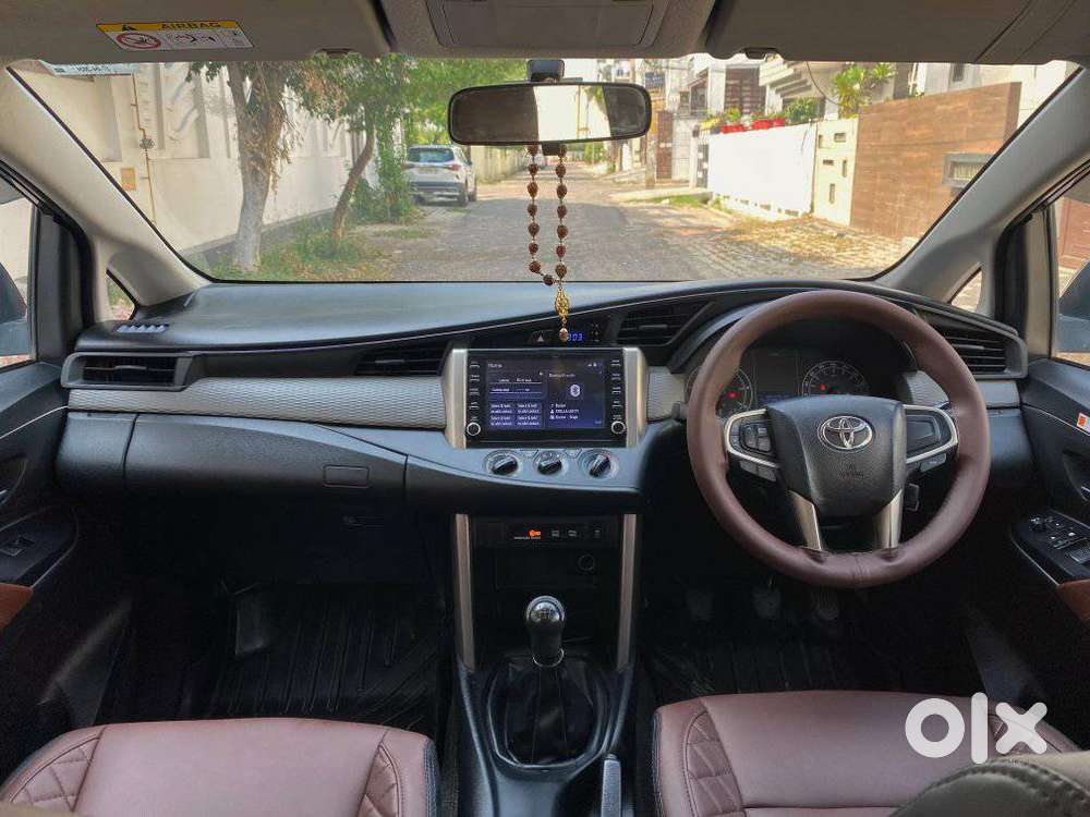Toyota Innova Crysta [2020-ongoing] 2.4 Gx 8 Str, 2024, Diesel