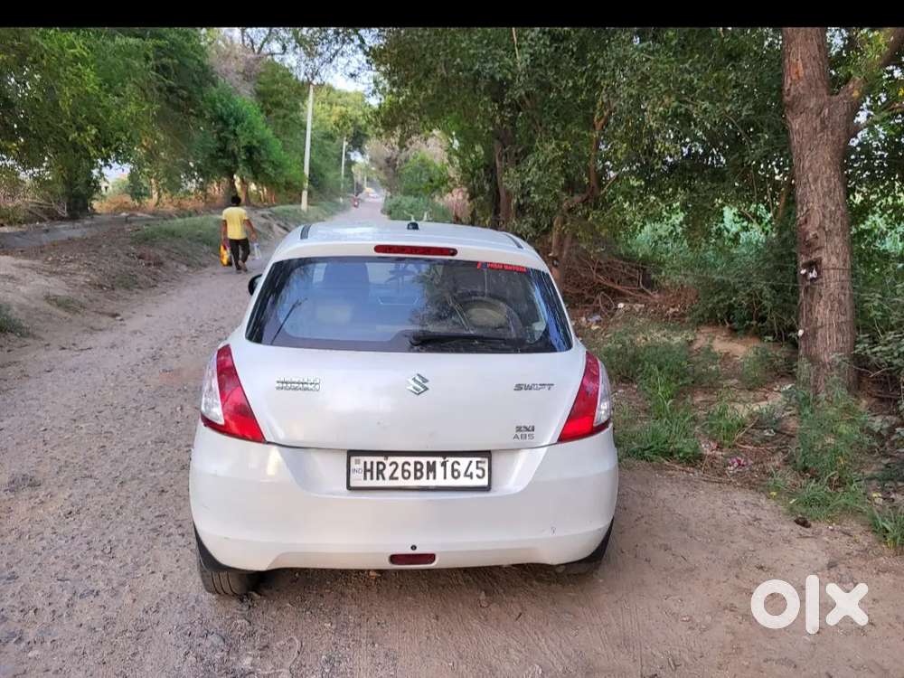 Maruti Suzuki Swift Zxi Petrol  2011 Pass 2031 Tak.