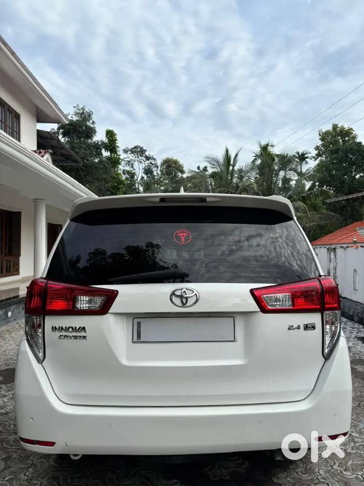 Toyota Innova Crysta-gx Mt-2019