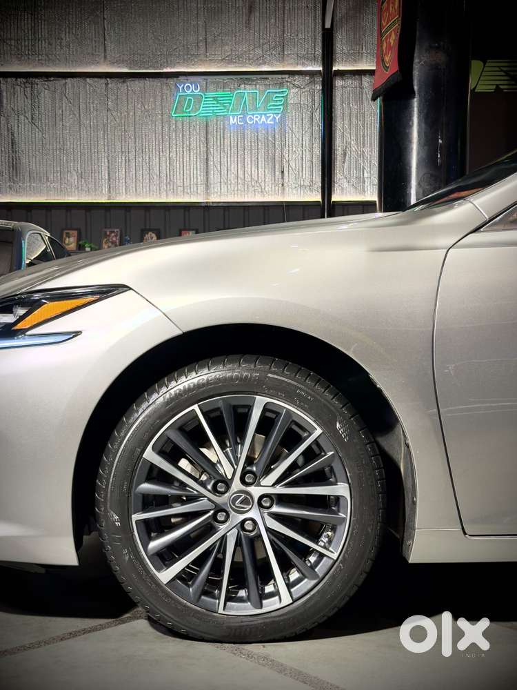 Lexus Es 300h Luxury, 2022, Petrol