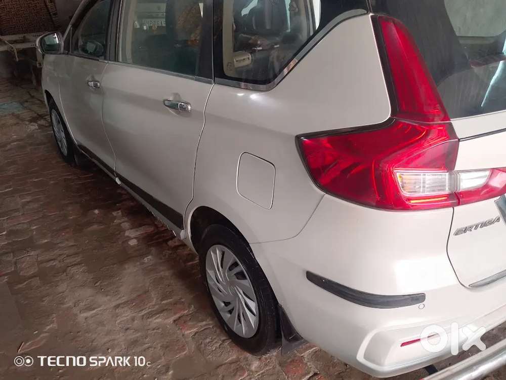Maruti Suzuki Ertiga Vxi Cng
