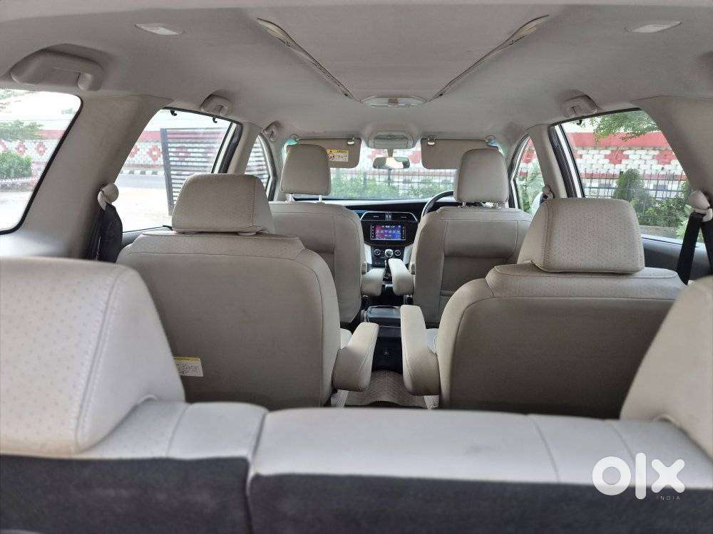 Mahindra Marazzo M8, 2020, Diesel