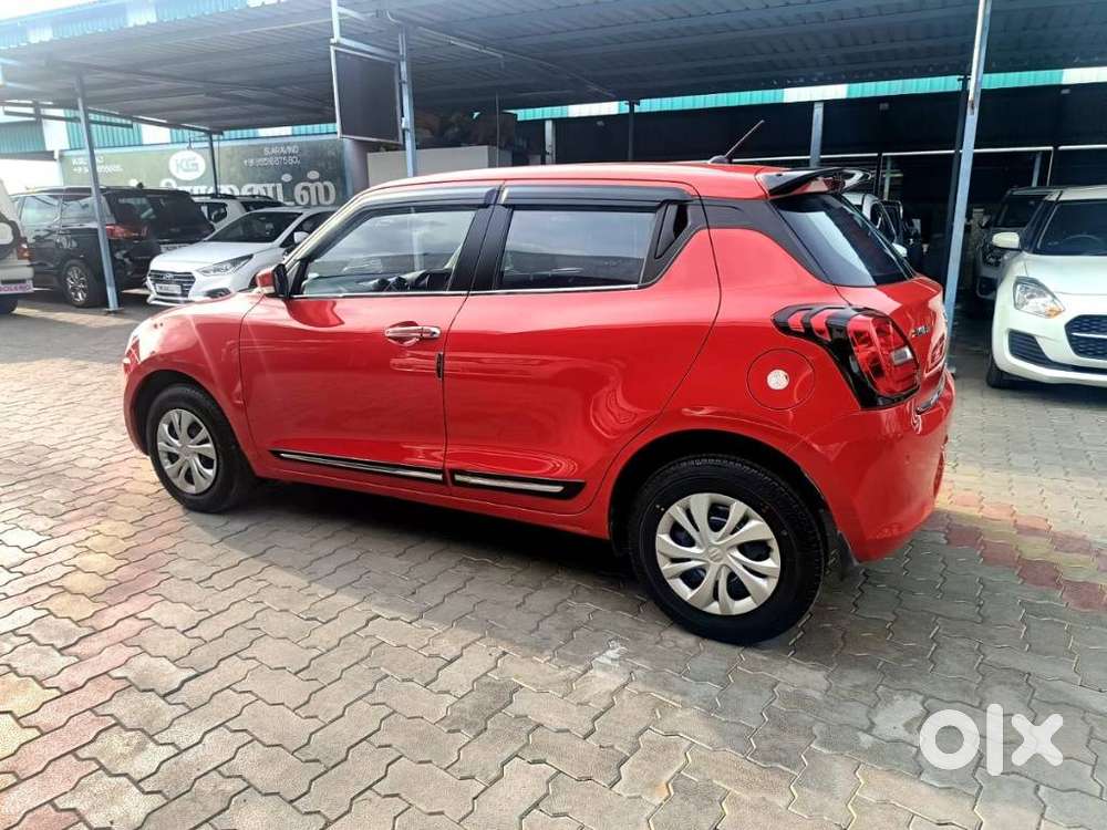 Maruti Suzuki Swift Vxi + Manual, 2023, Petrol