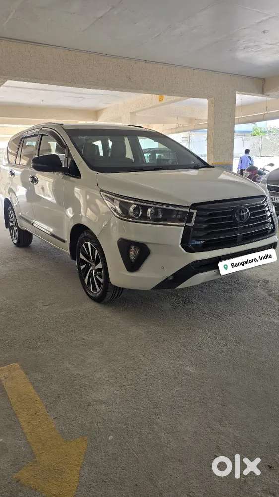 Toyota Innova Crysta 2022 Diesel 37200 Km Driven