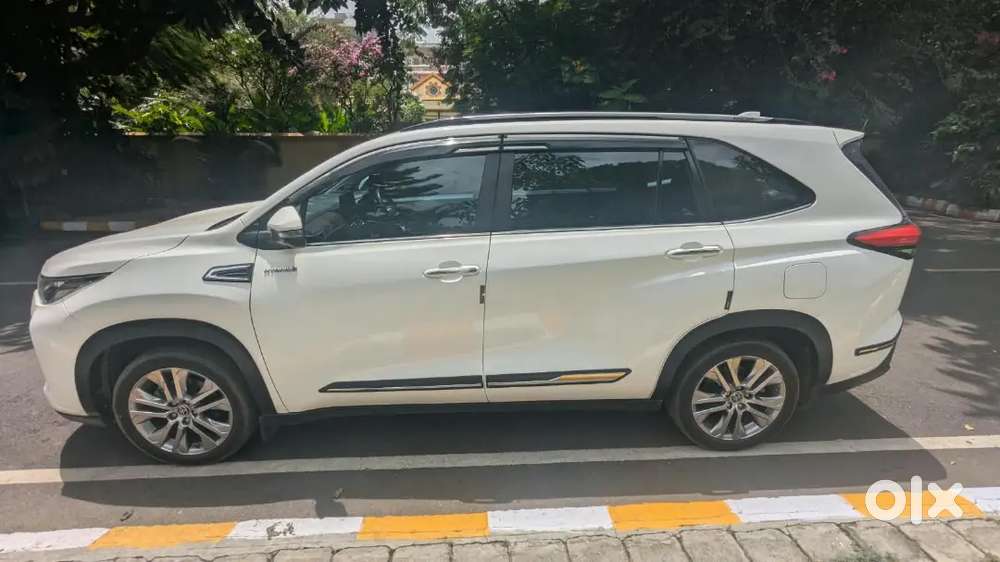 Toyota Innova Hycross 2023 Hybrid 7 Str