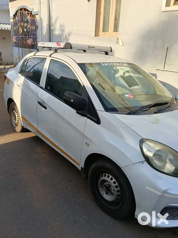 Honda Amaze 2nd Gen 2017 Diesel 300000 Km Driven
