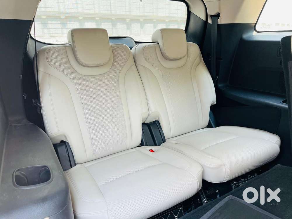 Mahindra Xuv700 2.2 Ax 7 Diesel Mt Luxury Pack Str, 2024, Diesel