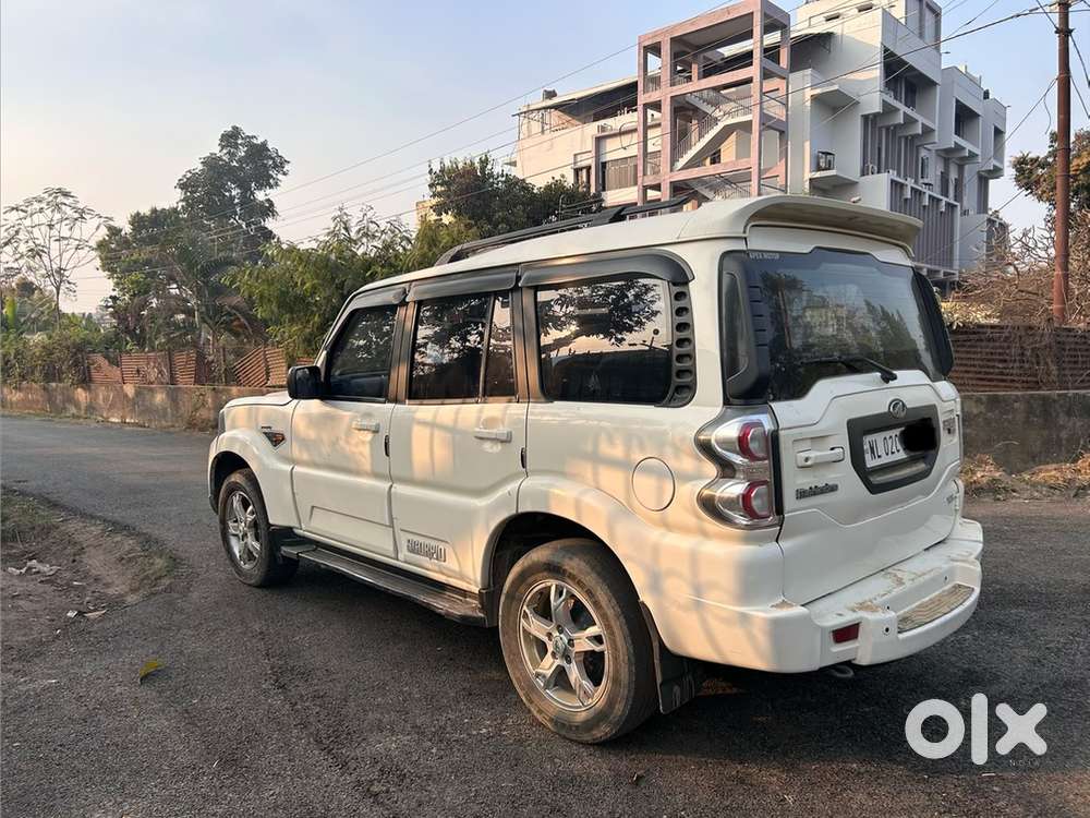 Mahindra Scorpio 2016 Diesel Well Maintained