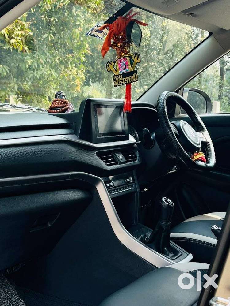 Maruti Suzuki Brezza 1.5 Vxi Smart Hybrid, 2023, Petrol