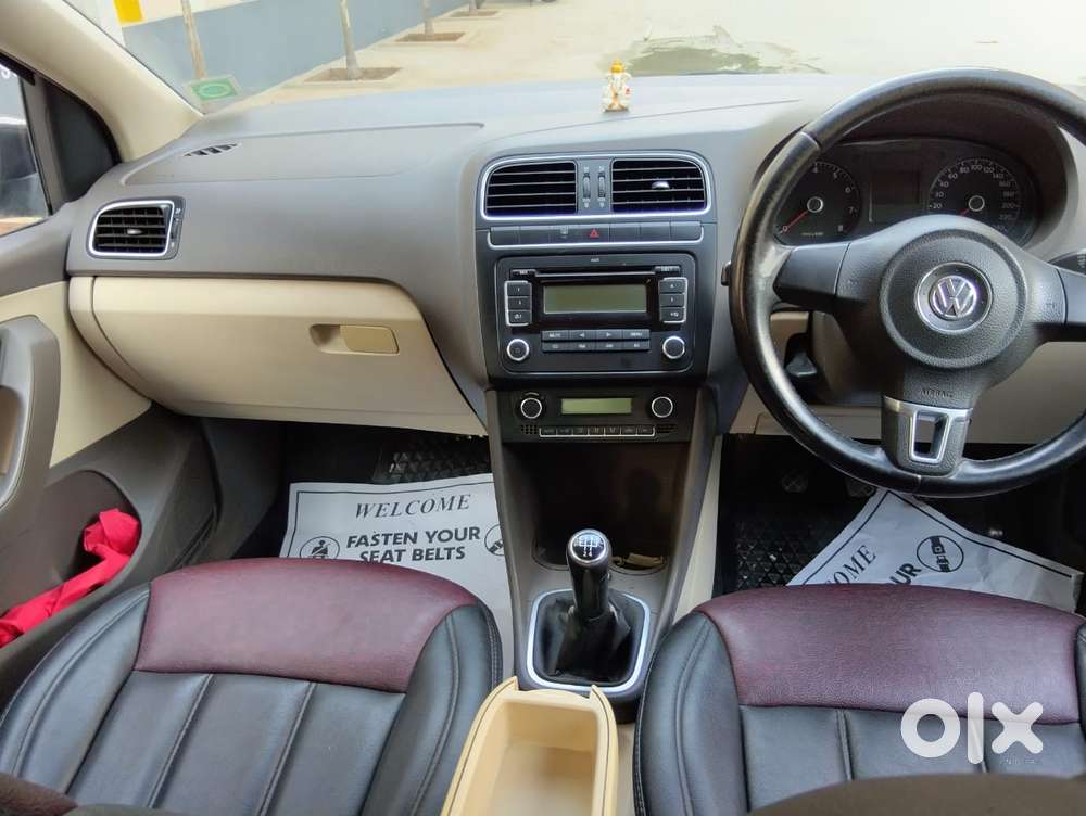 Volkswagen Vento 2010-2013 Petrol Highline, 2011, Petrol