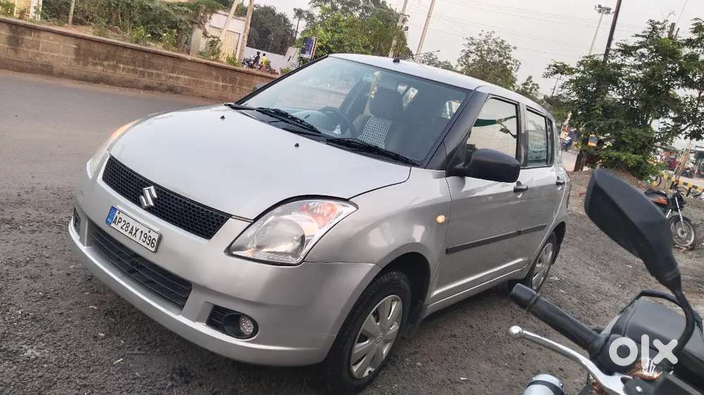 Maruti Suzuki Swift 2007 Petrol 96548 Km Driven, Exlent & Smooth