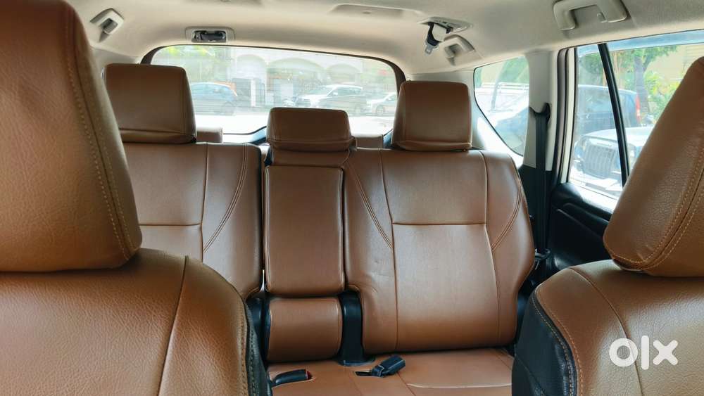 Toyota Innova Crysta 2.8 Gx At 8s, 2018