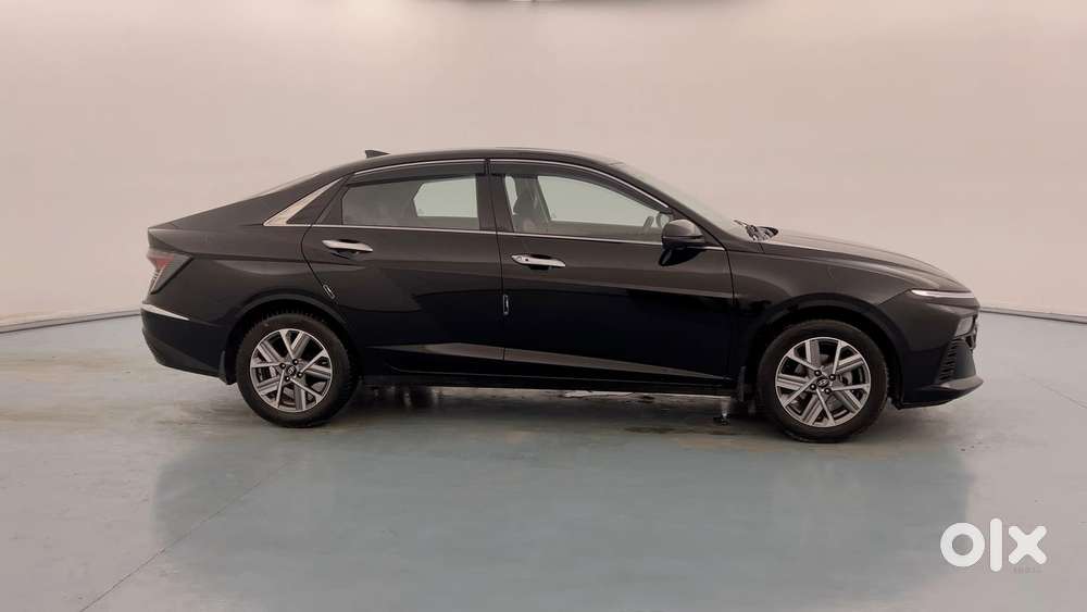 Hyundai Verna 1.5 Sx (o) Petrol Mt, 2023, Petrol