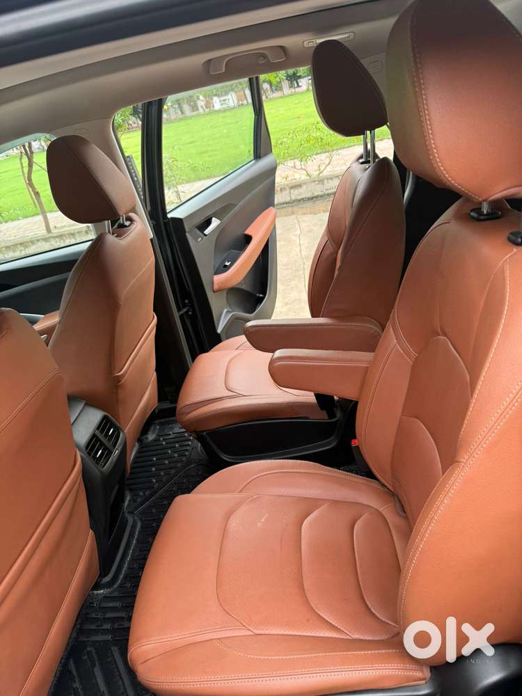 Mg Hector Plus 1.5 Sharp Turbo Cvt 6 Str, 2021, Petrol