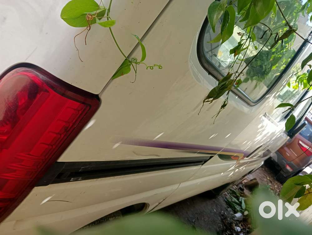 Maruti Suzuki Eeco 5 Str Ac (o), 2011, Petrol