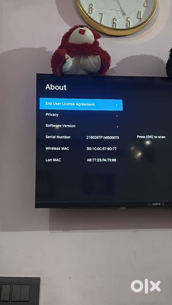 Realme 32 inch Lcd tv for sale may 3 years old