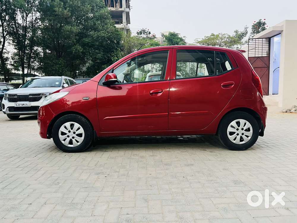 Hyundai I10 Asta Sunroof At, 2013, Petrol