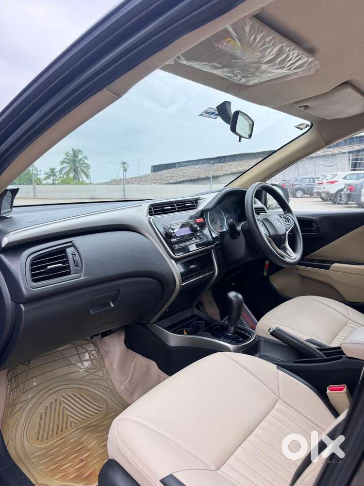 Honda City, 2015, Petrol