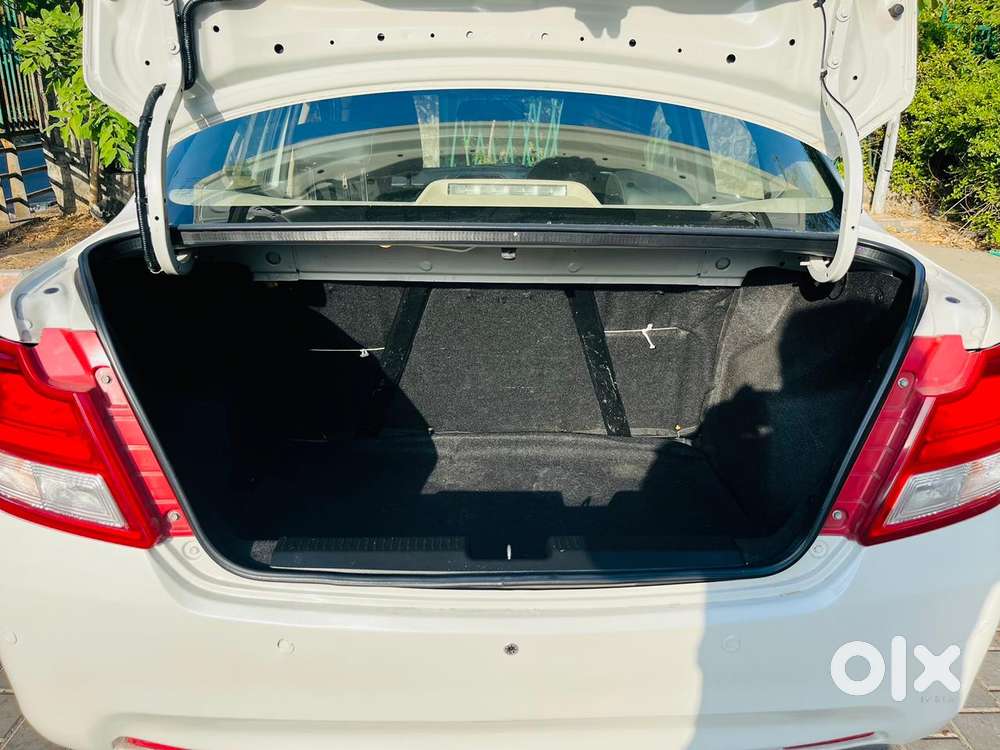 Maruti Suzuki Dzire 1.2 Vxi, 2019, Petrol