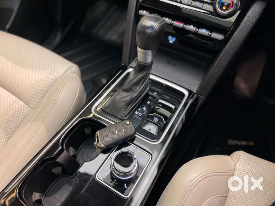 Mahindra Xuv700 2.0 Ax 7 Petrol At Luxury Pack Str, 2022, Petrol