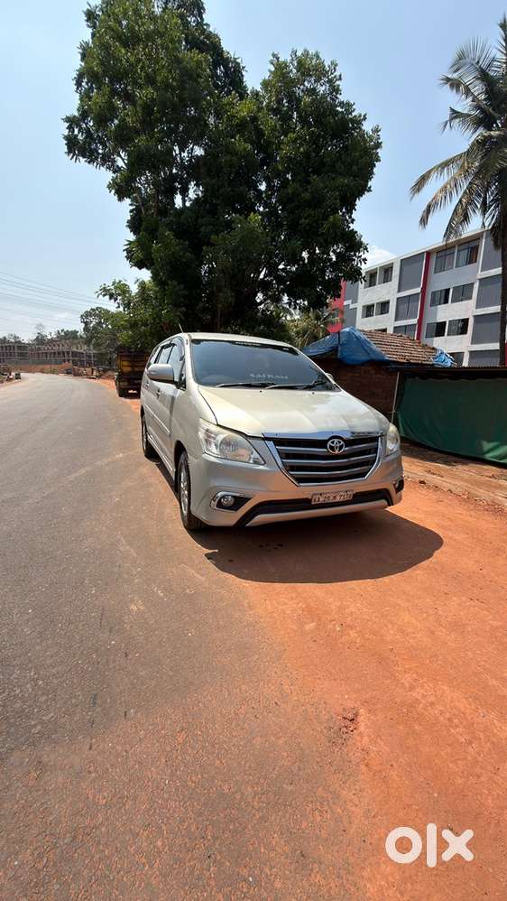 Toyota Innova Diesel 2012