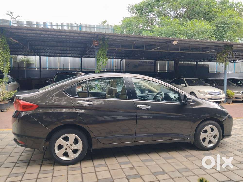 Honda City V Mt Sunroof, 2015