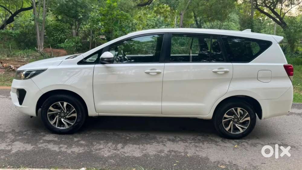 Toyota Innova Crysta [2020-ongoing] 2.4 Gx 7 Str, 2022, Diesel