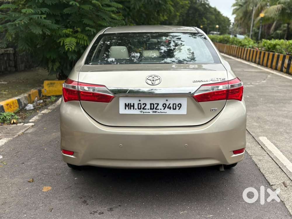 Toyota Corolla Altis, 2015, Petrol