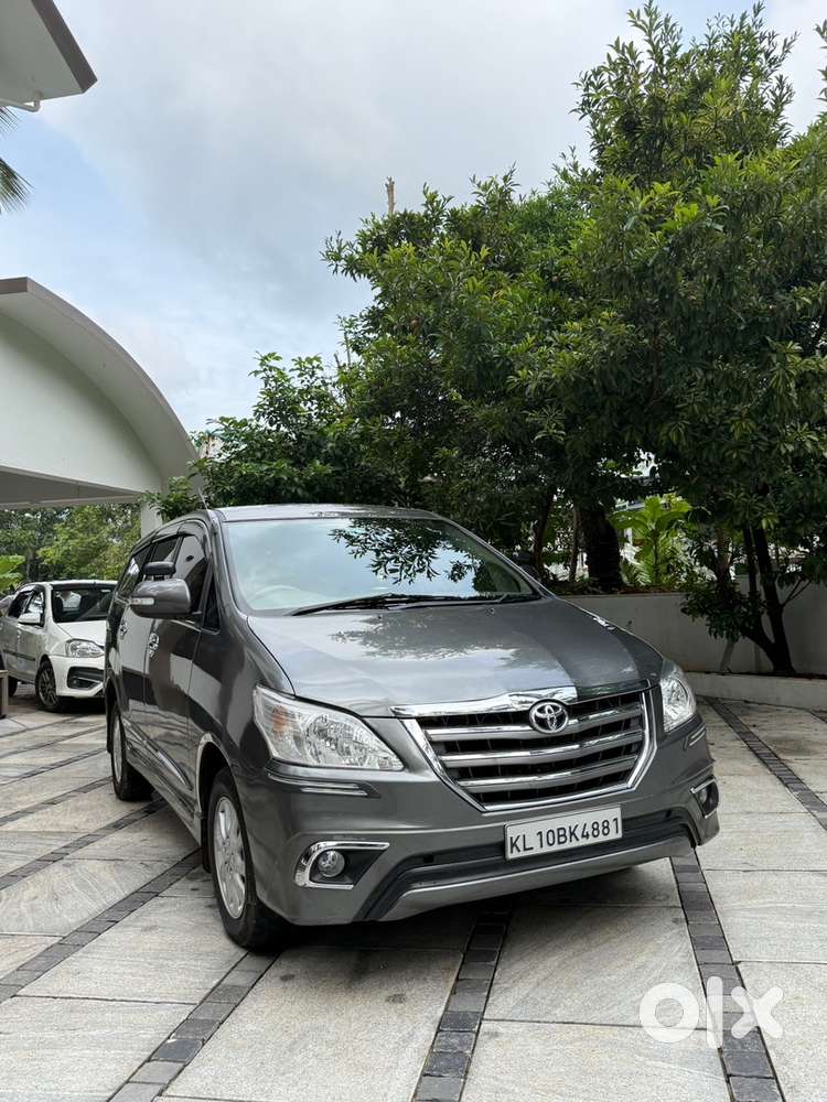 Toyota Innova 2013 Diesel Well Maintained
