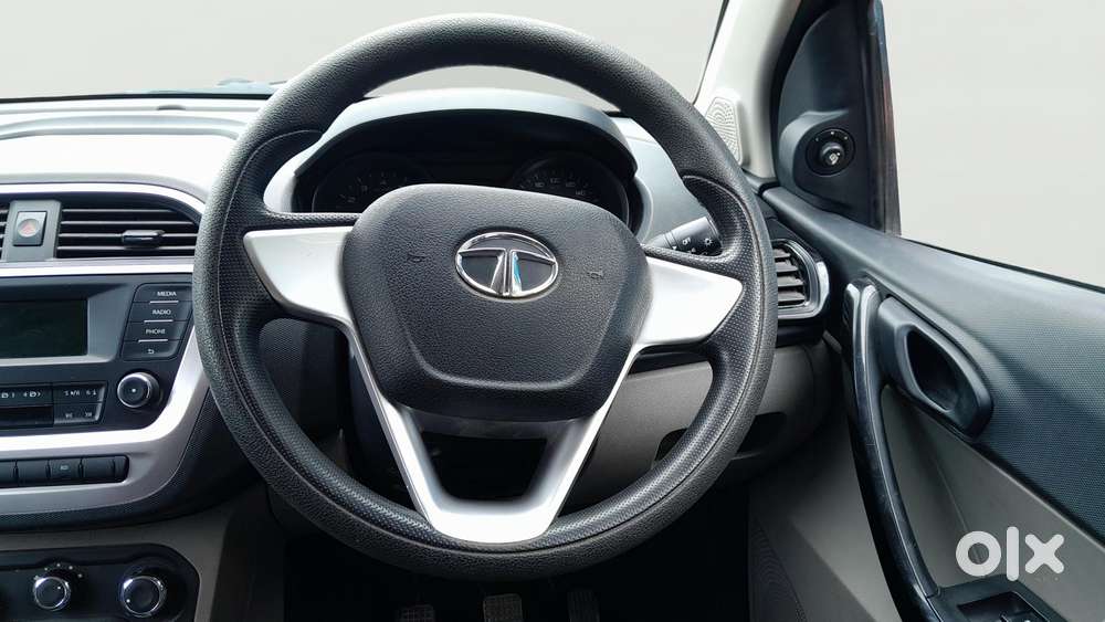 Tata Tiago 1.2 Revotron Xt, 2017, Petrol