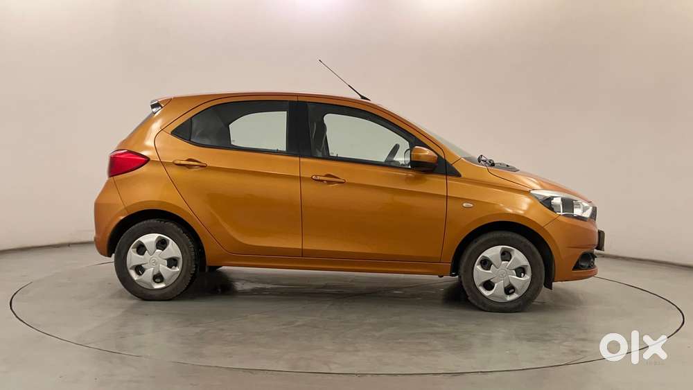 Tata Tiago 1.2 Revotron Xt, 2016, Petrol