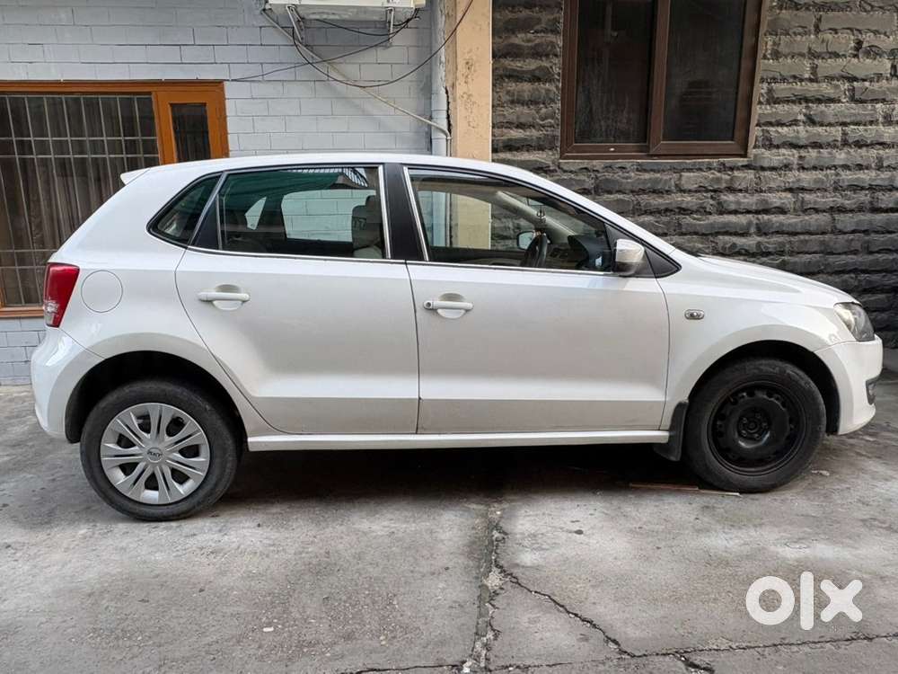Volkswagen Polo 2012 Dec White ,mint Condition