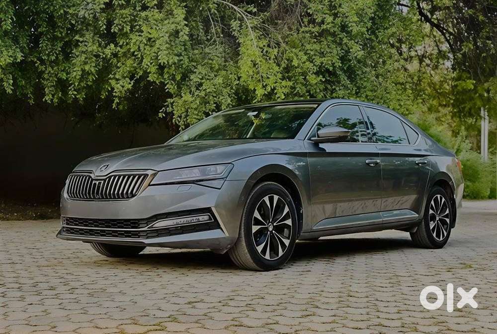 Skoda Superb 2.0 L&k Tsi At, 2022, Petrol