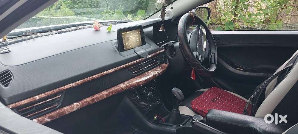 Doctors Own Driven Car With 5 Years Extended Warrenty And No Bank Loan