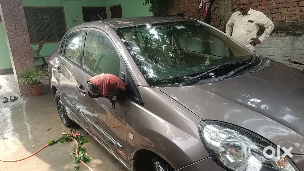Honda Amaze Diesel 2013 Variant Vx 25 Average