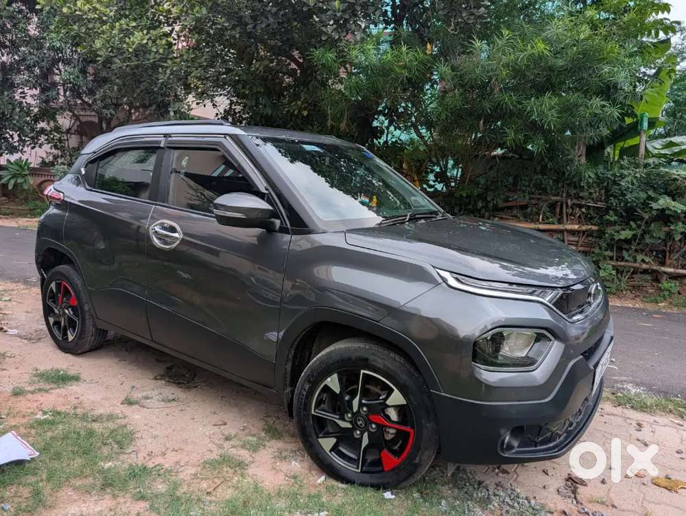Tata Punch Accomplished Dazzle Sunroof 2024