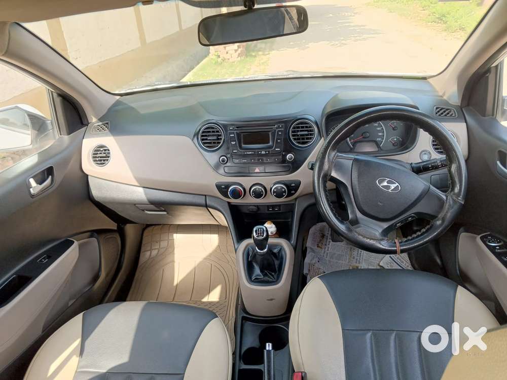 Hyundai I10 Sportz, 2015, Petrol