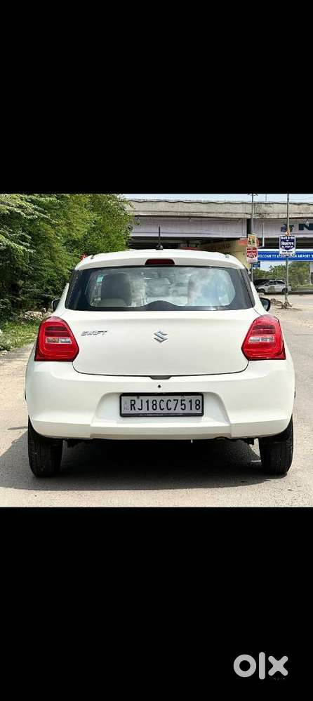 Maruti Suzuki Swift Vxi + Manual, 2019, Petrol