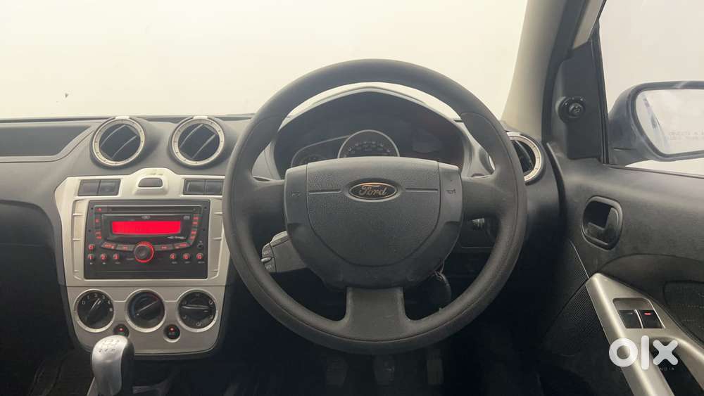 Ford Figo 2010-2012 Petrol Zxi, 2015, Petrol