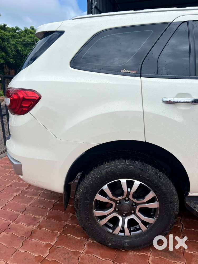 Ford Endeavour Titanium Plus Diesel