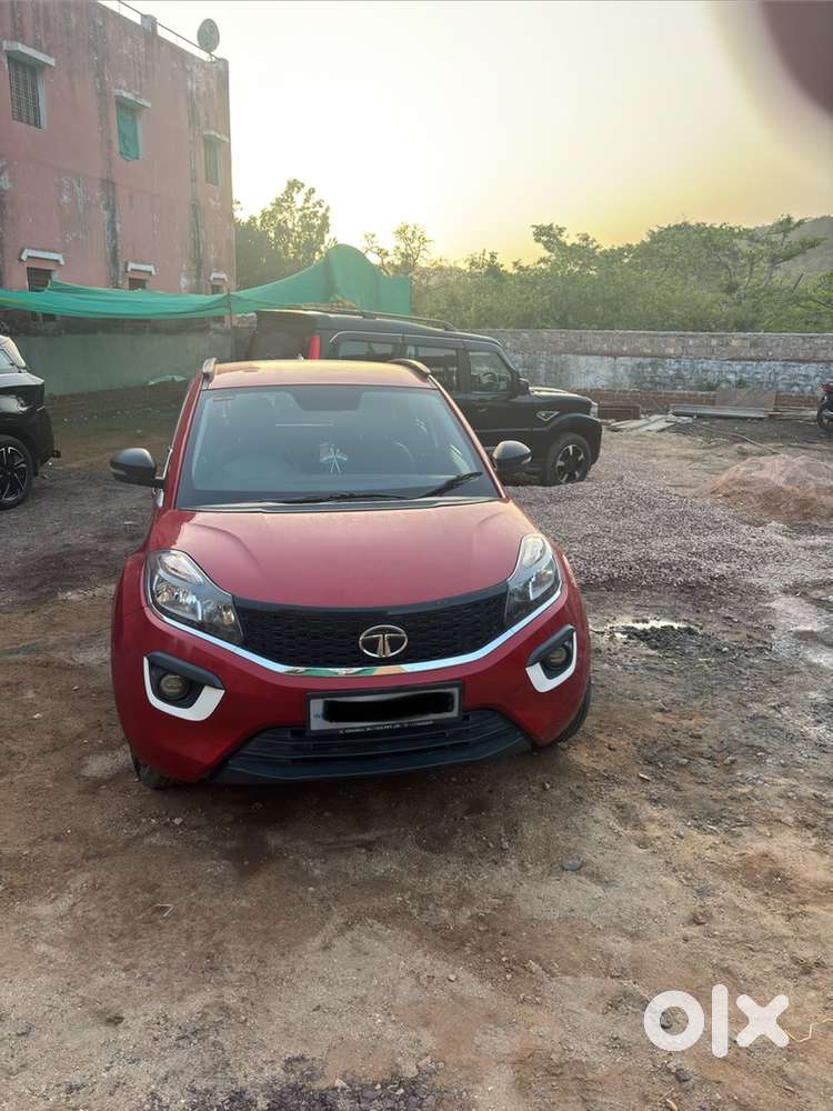 Tata Nexon Petrol Manual 2018