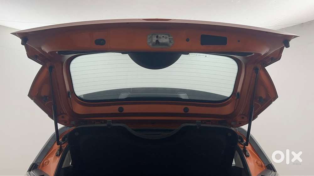 Tata Nexon 1.2 Revotron Xza Plus (o) Dual Tone, 2018, Petrol