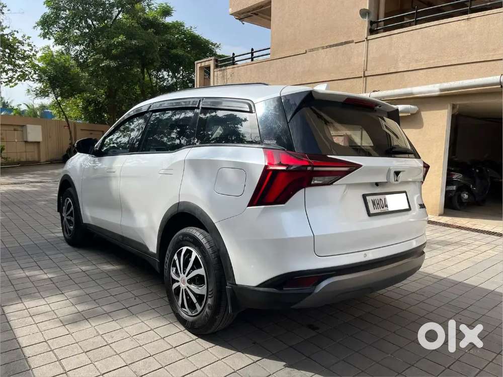 Mahindra Xuv700 Ax Petrol 2022 Immaculate Condition